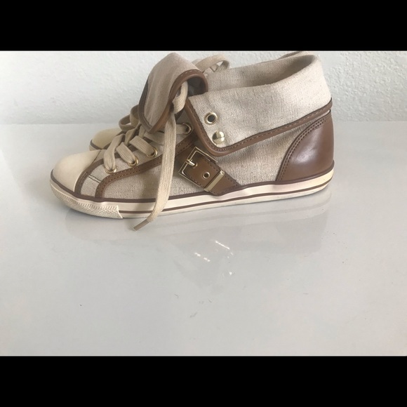SOLD!!! Aldo Sneakers - Picture 3 of 5